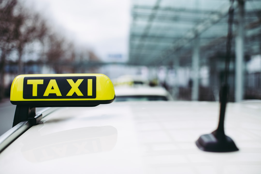 services-img-04 Taxi driver at the airport – get in and drive off